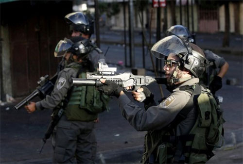 soldados de la ocupación israelí Una menor palestina tiroteada en un paso de Cisjordania